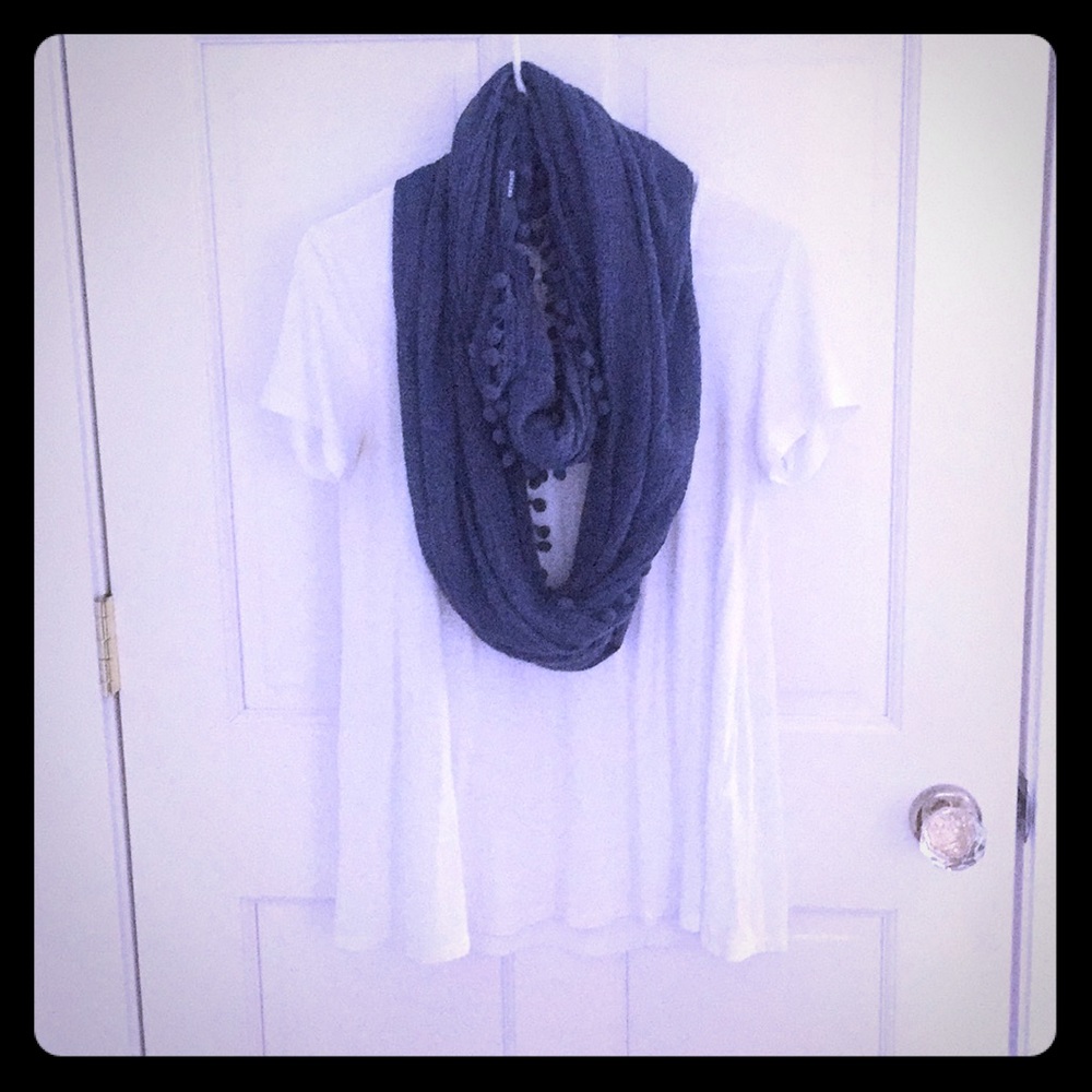 Fat Face Scarf - Perfect for Fall!